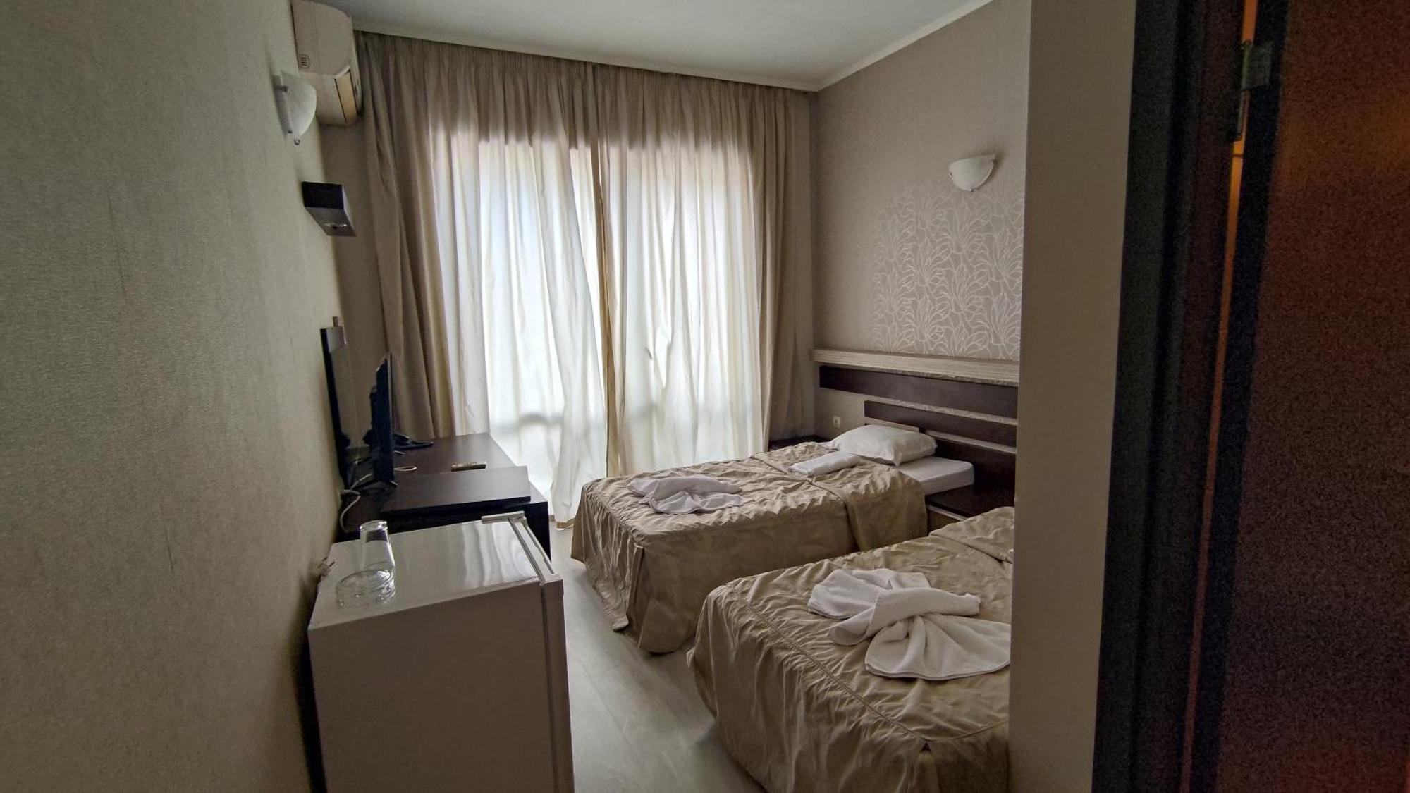 Lotos Hotel バルチク エクステリア 写真
