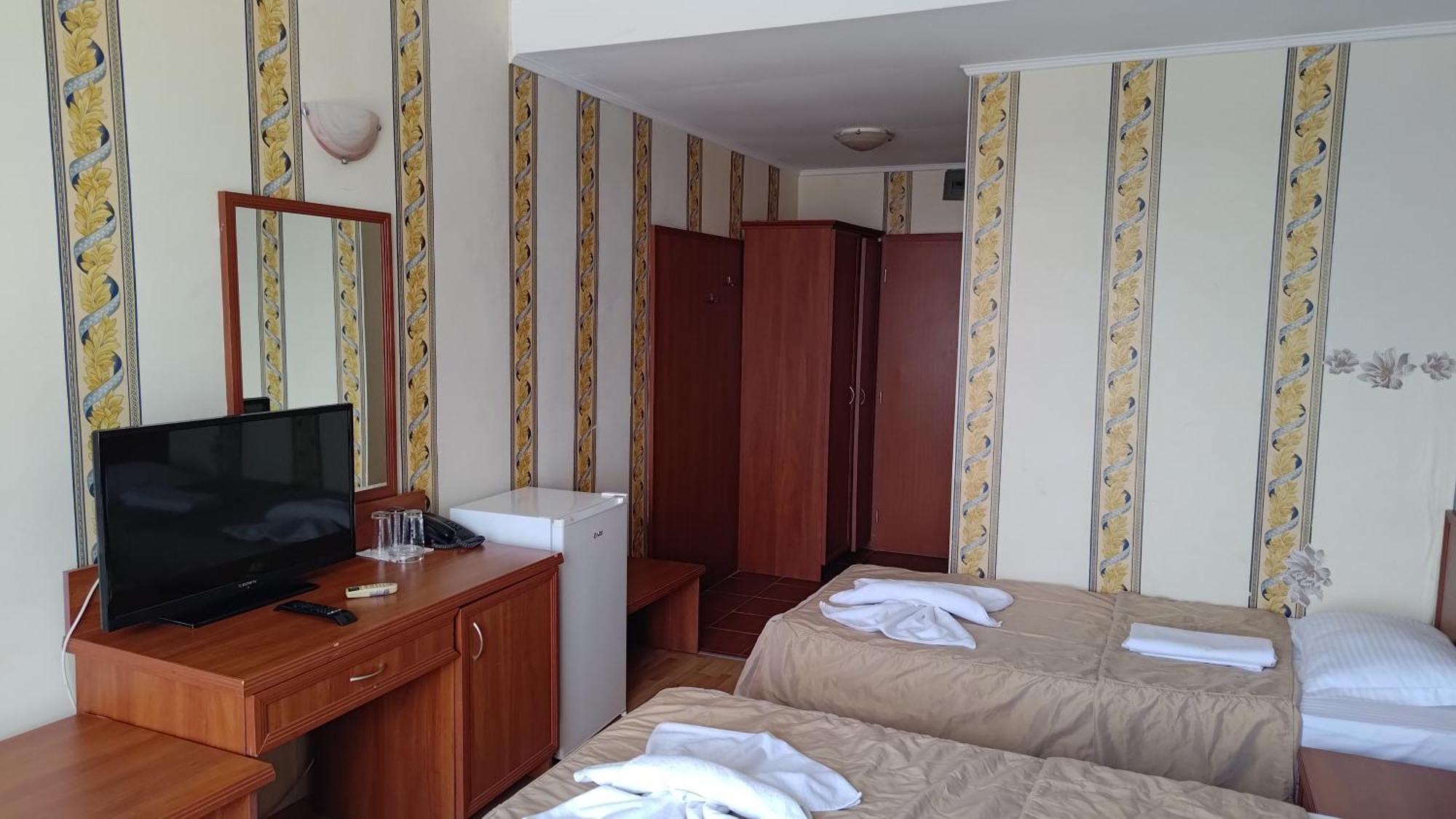 Lotos Hotel バルチク エクステリア 写真