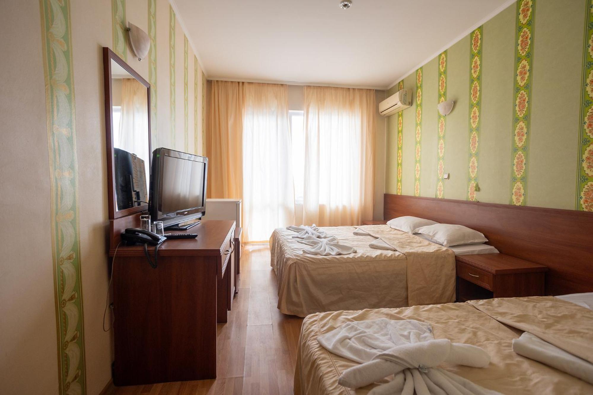 Lotos Hotel バルチク エクステリア 写真