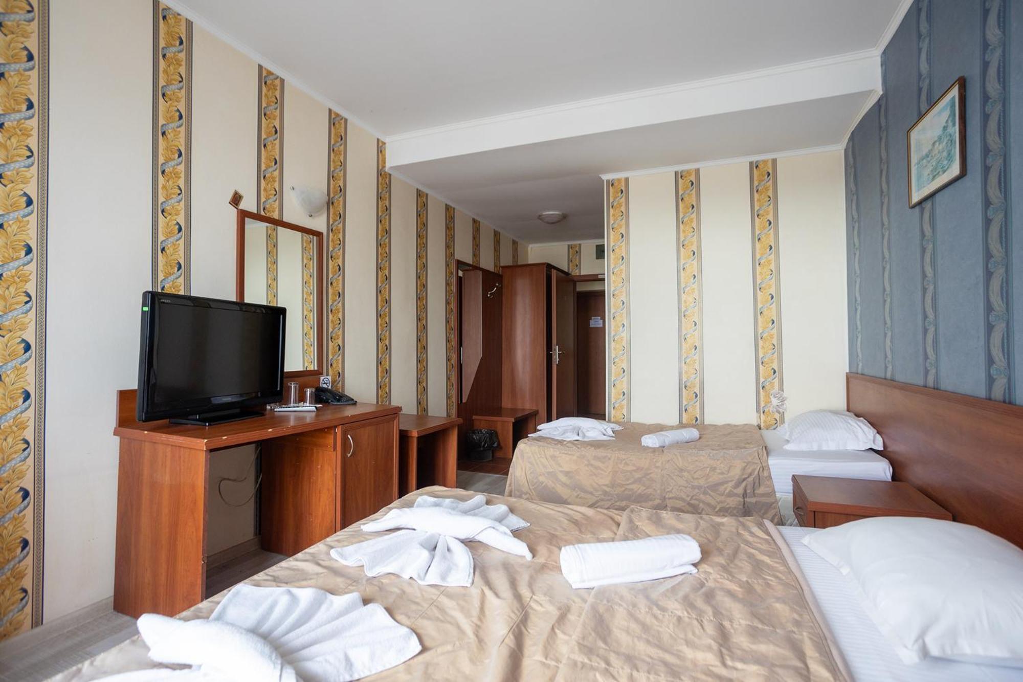 Lotos Hotel バルチク エクステリア 写真