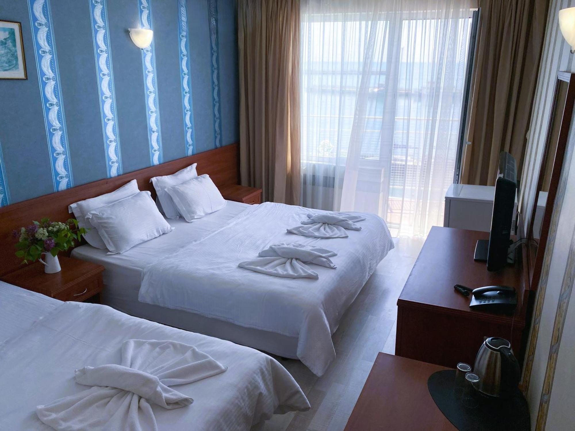 Lotos Hotel バルチク エクステリア 写真