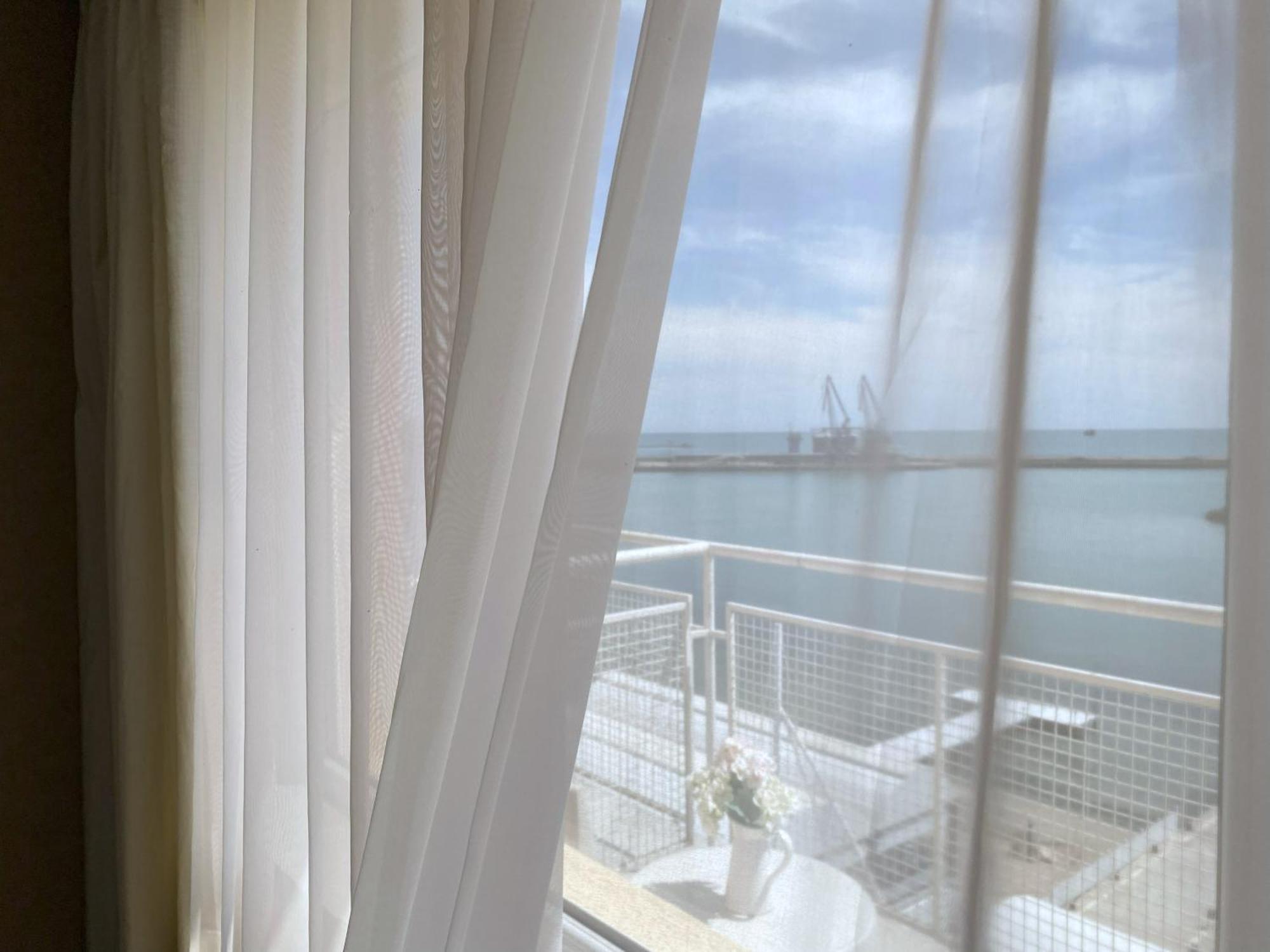 Lotos Hotel バルチク エクステリア 写真